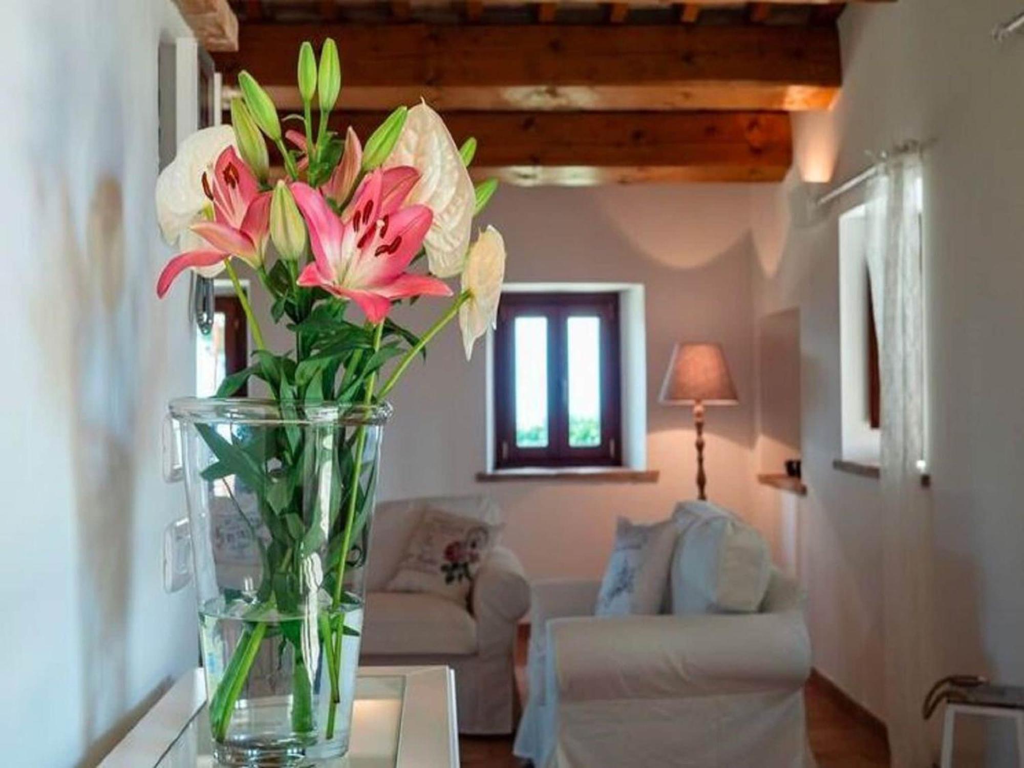 Stunning Apartment In Mombaroccio Near Metauro River 外观 照片